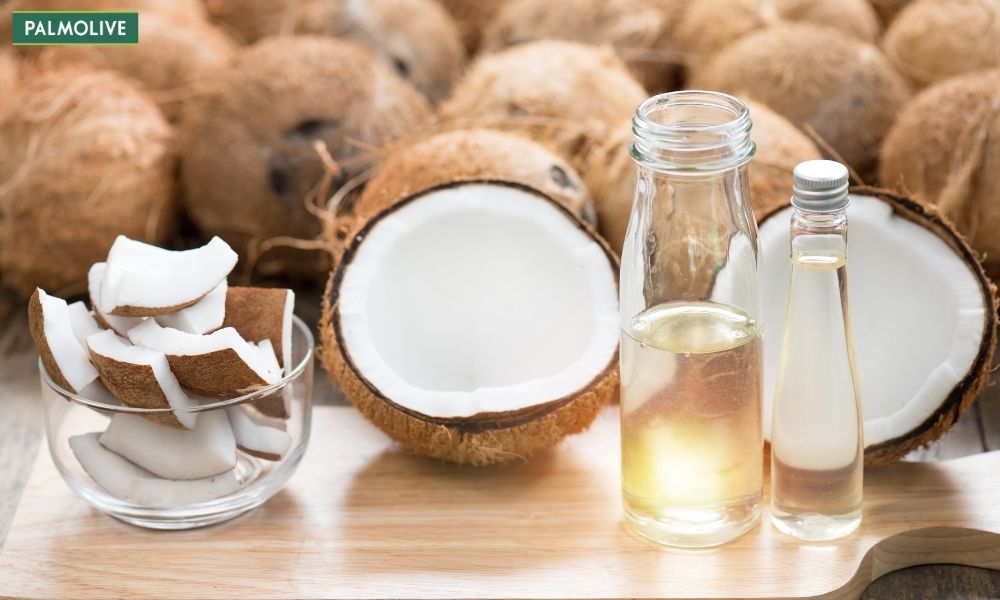 Ủ tóc bằng dầu dừa nguyên chất giúp giữ được dưỡng chất ban đầu của dầu dừa