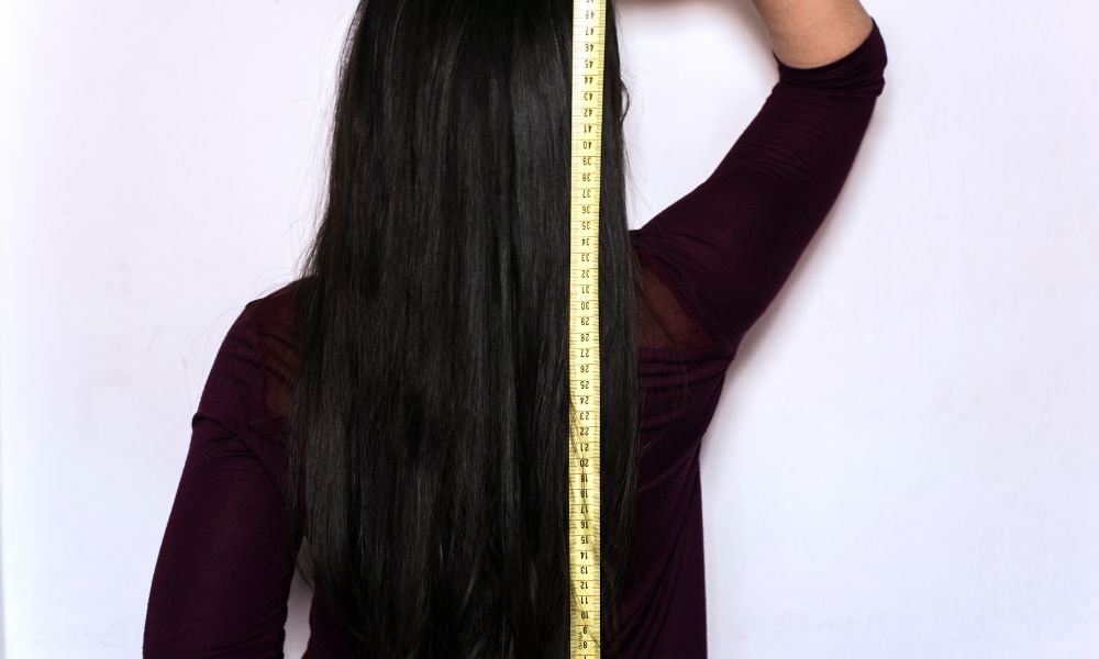 Trung bình 1 tuần tóc sẽ dài khoảng 0,25 - 0,4 cm
