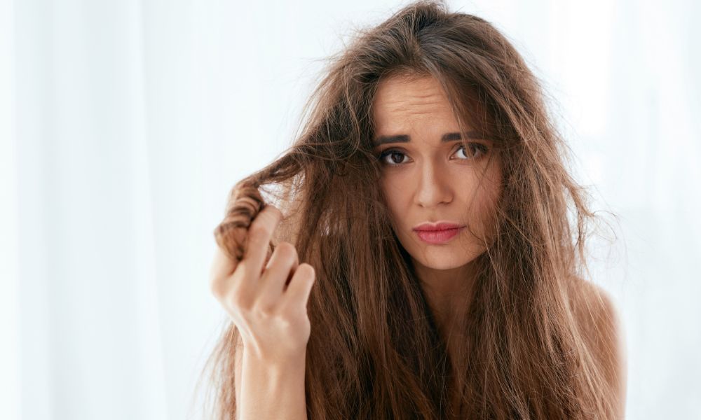 Chải tóc đúng cách giúp gỡ rối tóc hiệu quả Chải tóc đúng cách giúp gỡ rối tóc hiệu quả