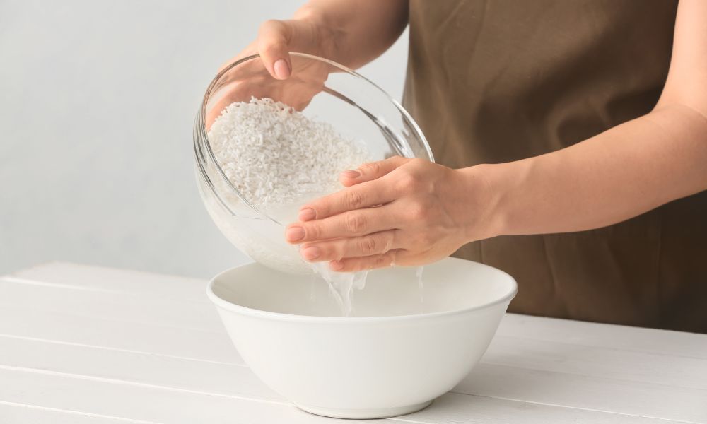 Tắm trắng toàn thân tại nhà nhanh nhất bằng nước vo gạo Tắm trắng toàn thân tại nhà nhanh nhất bằng nước vo gạo