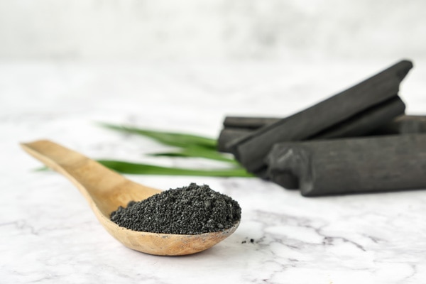 than hoạt tính có tác dụng gì với mái tóc